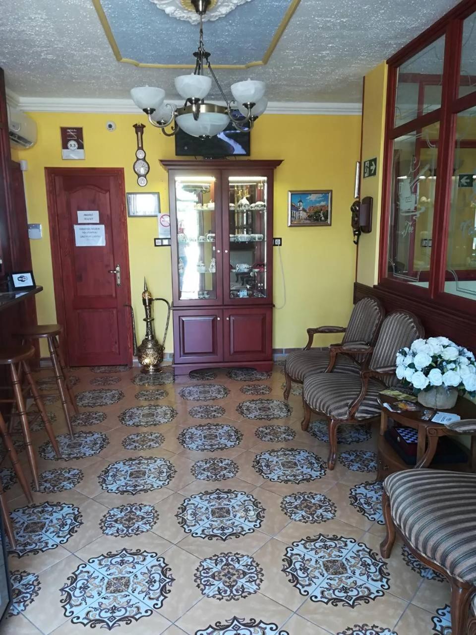 Centrum Panzio Szentendre Ngoại thất bức ảnh